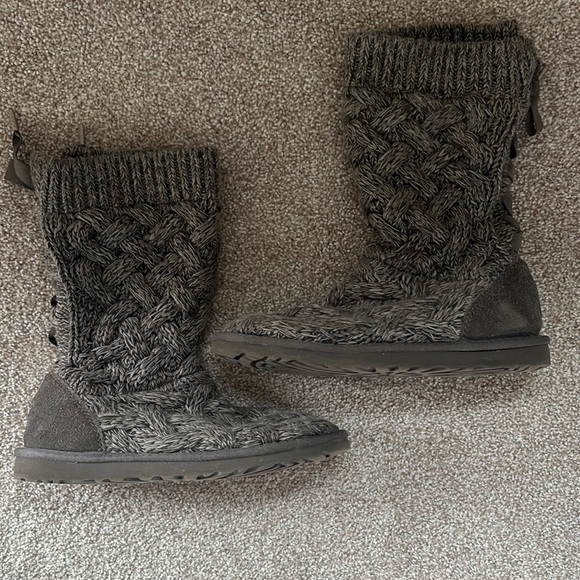 UGG Isla Knit Women’s Boots - Gray - Picture 1 of 5